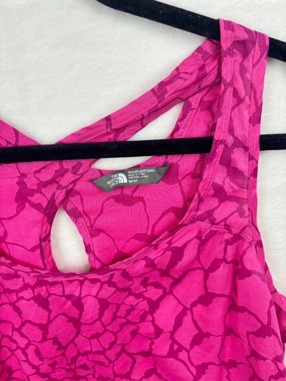 ✨3/$30 The North Face Womens Pink Patterned Tank Top M Keyhole Back - Picture 2 of 4